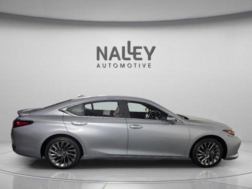 2024 Lexus ES 300h Ultra Luxury