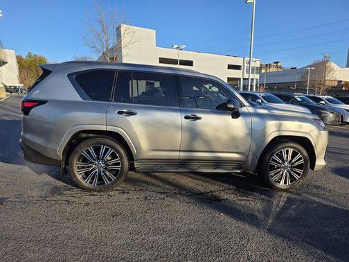 2025 Lexus LX 600 Luxury