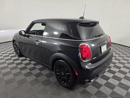 2024 MINI Hardtop Cooper