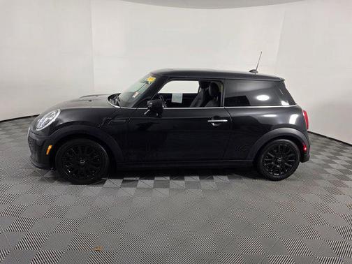 2024 MINI Hardtop Cooper