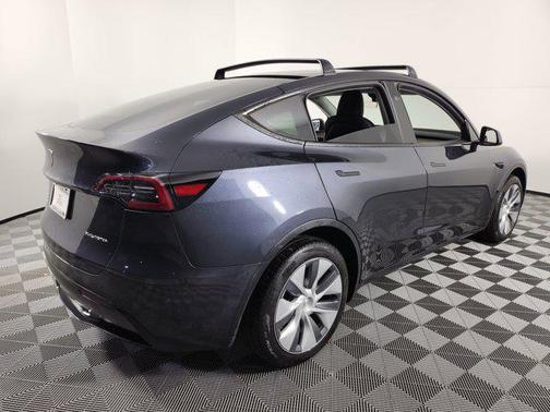 2024 Tesla Model Y Long Range Dual Motor All-Wheel Drive
