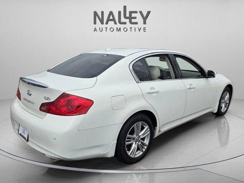 2011 INFINITI G37x Base