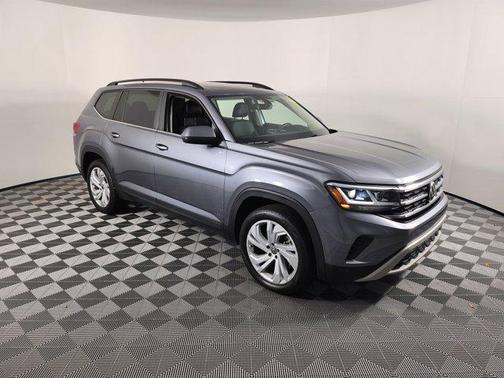2022 Volkswagen Atlas 3.6L SE w/Technology