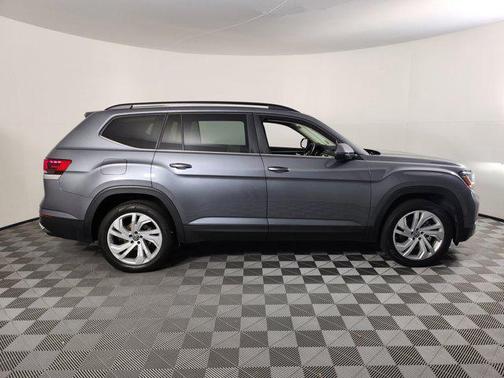 2022 Volkswagen Atlas 3.6L SE w/Technology