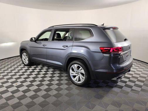 2022 Volkswagen Atlas 3.6L SE w/Technology