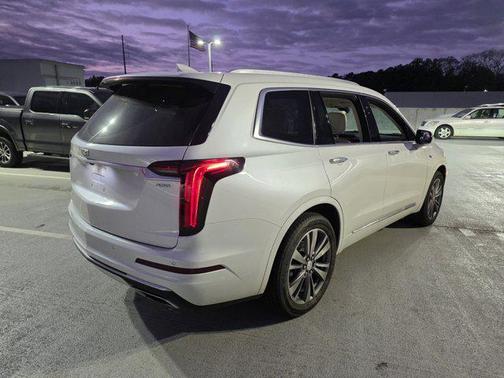2021 Cadillac XT6 Premium Luxury FWD