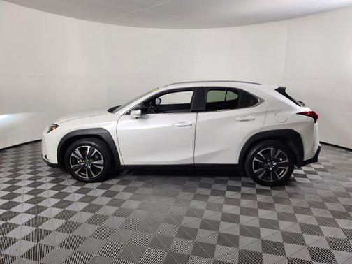 2022 Lexus UX 200 Base
