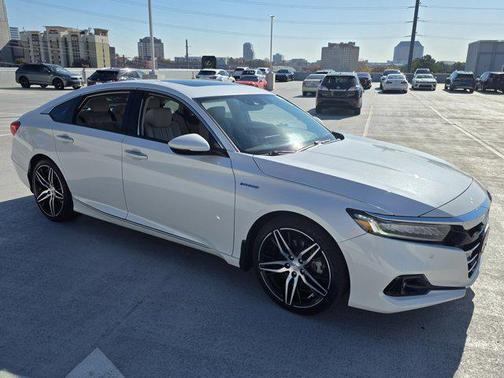 2022 Honda Accord Hybrid Touring