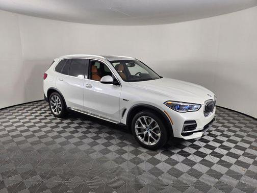 2022 BMW X5 PHEV xDrive45e