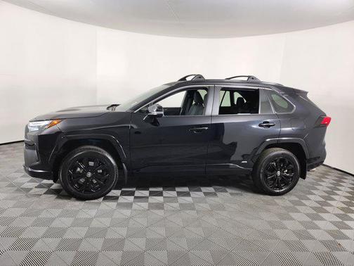 2024 Toyota RAV4 Hybrid SE