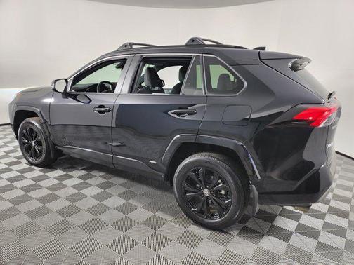 2024 Toyota RAV4 Hybrid SE