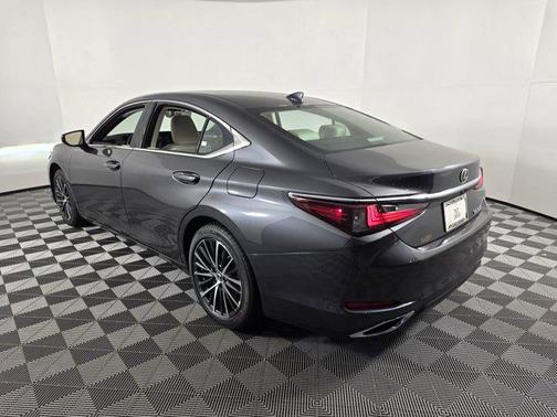 2025 Lexus ES 350 Base