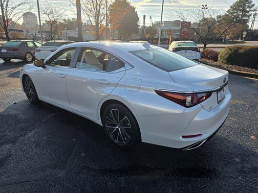 2025 Lexus ES 350 Base