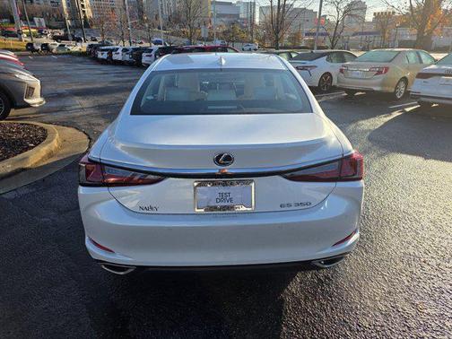 2025 Lexus ES 350 Base