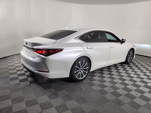 2021 Lexus ES 350 Base