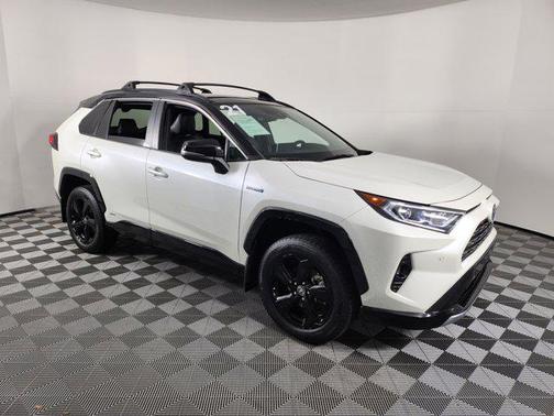 2021 Toyota RAV4 Hybrid SE