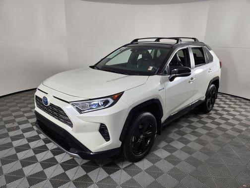 2021 Toyota RAV4 Hybrid SE