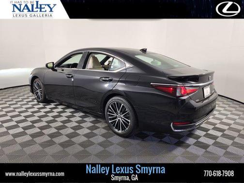 2025 Lexus ES 300h Base