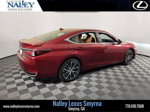 2025 Lexus ES 300h Base