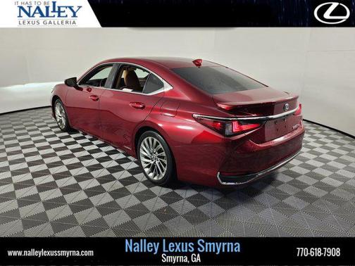 2022 Lexus ES 300h Ultra Luxury