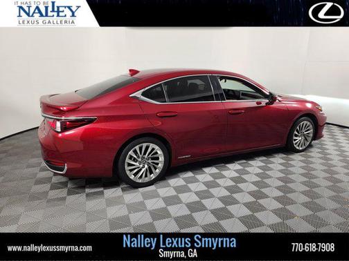 2022 Lexus ES 300h Ultra Luxury