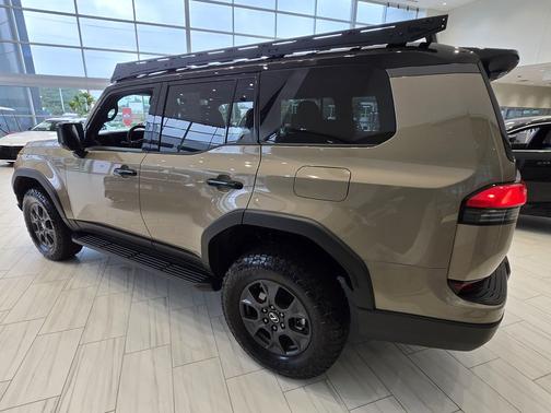 Black Roof 2025 Lexus GX 550 Overtrail+