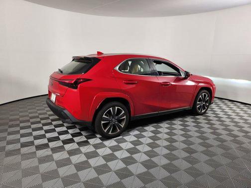 2025 Lexus UX 300h Base
