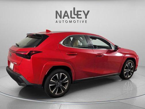 2025 Lexus UX 300h Base