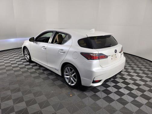 2017 Lexus CT 200h Base