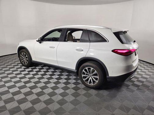2023 Mercedes-Benz GLC 300 Base