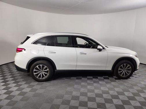 2023 Mercedes-Benz GLC 300 Base