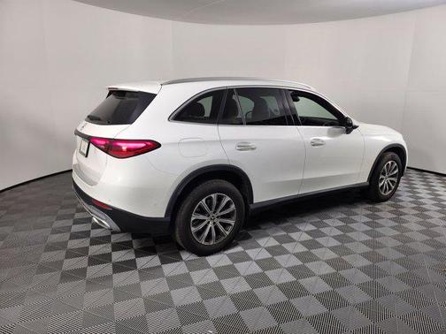 2023 Mercedes-Benz GLC 300 Base