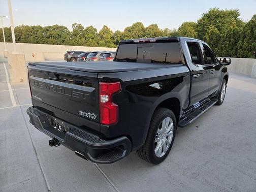 Black 2019 Chevrolet Silverado 1500 High Country