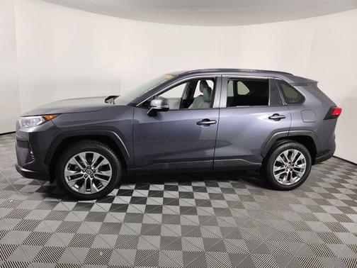 2020 Toyota RAV4 XLE Premium