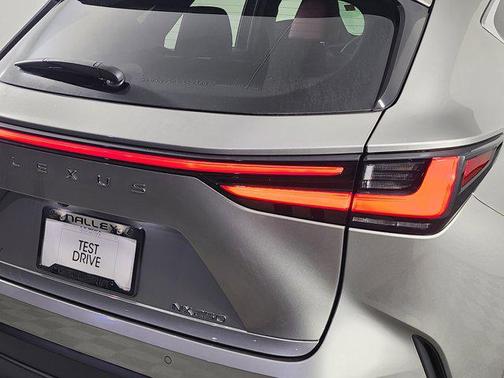 2025 Lexus NX 250 Premium