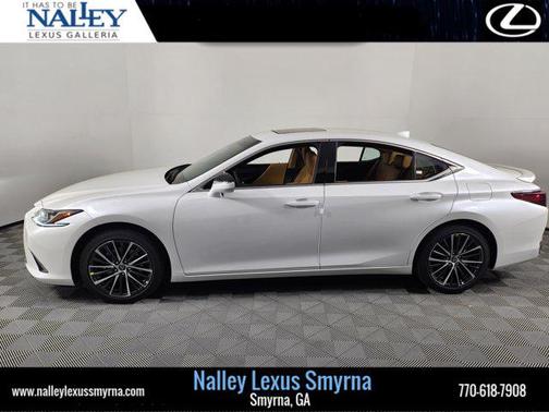 2025 Lexus ES 300h Base