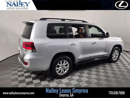 2018 Toyota Land Cruiser Base