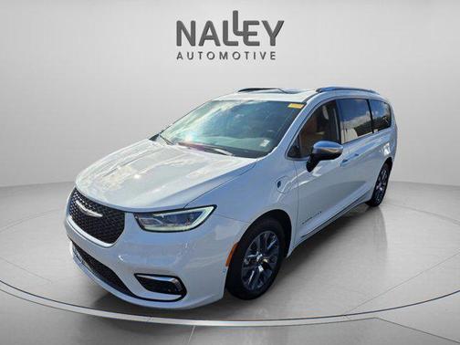 2023 Chrysler Pacifica L