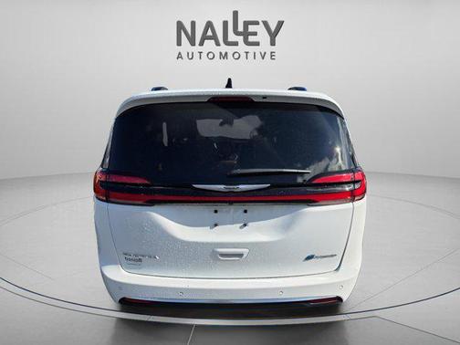 2023 Chrysler Pacifica L