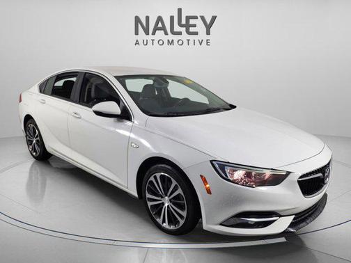 2018 Buick Regal Sportback Essence