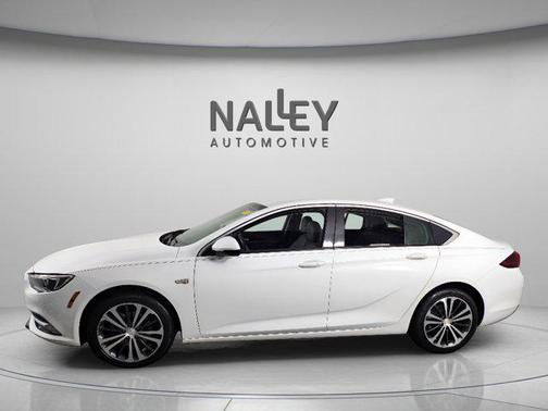 2018 Buick Regal Sportback Essence