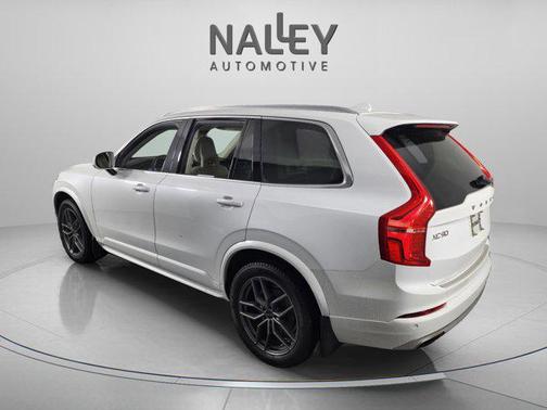 2020 Volvo XC90 T5 Momentum
