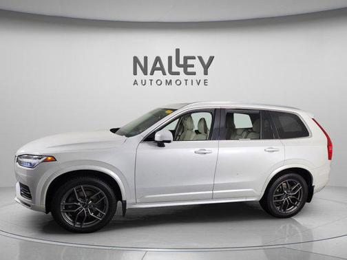 2020 Volvo XC90 T5 Momentum