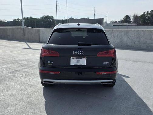 2018 Audi Q5 2.0T Prestige