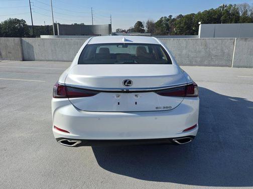 2025 Lexus ES 350 Base