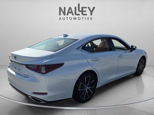 2025 Lexus ES 350 Base