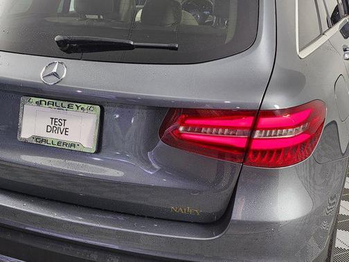 2018 Mercedes-Benz GLC 300 Base