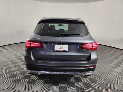 2018 Mercedes-Benz GLC 300 Base