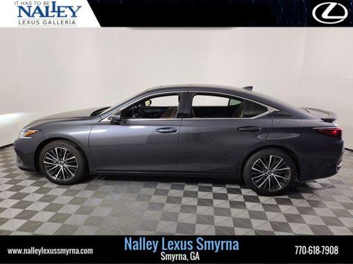 2025 Lexus ES 300h Base