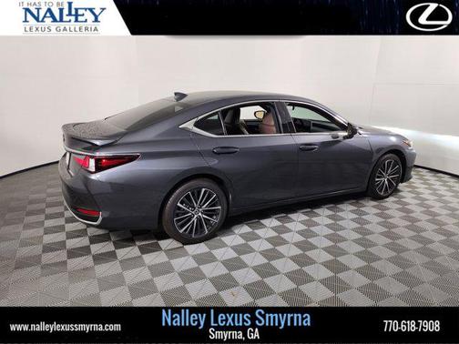 2025 Lexus ES 300h Base